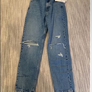 Zara High-Rise Ankle Length mom jeans!!
